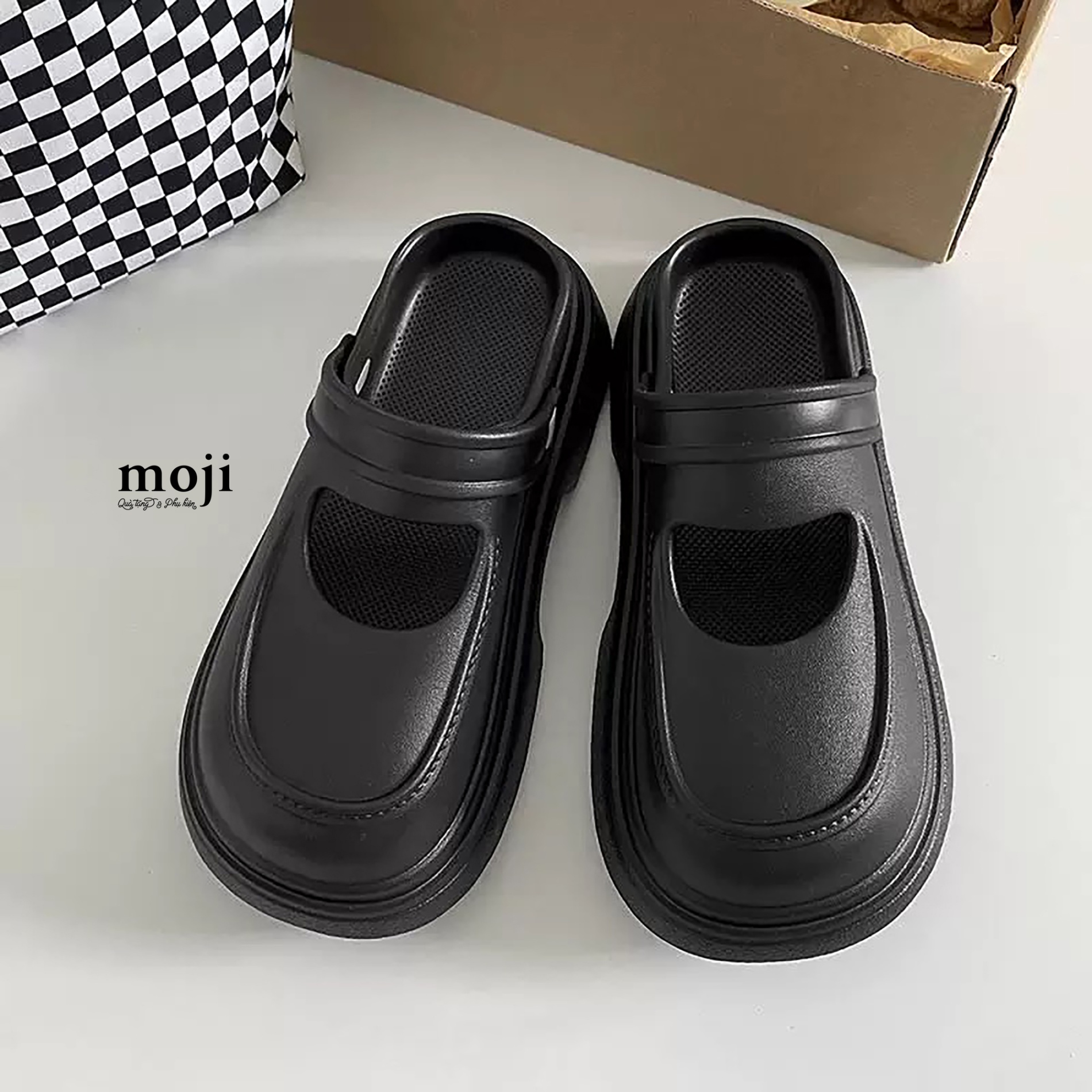 Dép kín mũi Retro 1 màu khoét cạnh đế cao